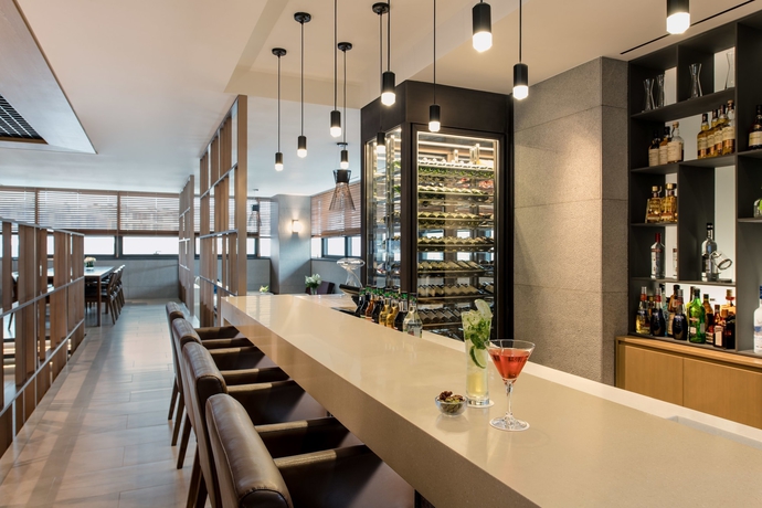 Imagen del bar/restaurante del Hotel Somerset Jeju Shinhwa World. Foto 2