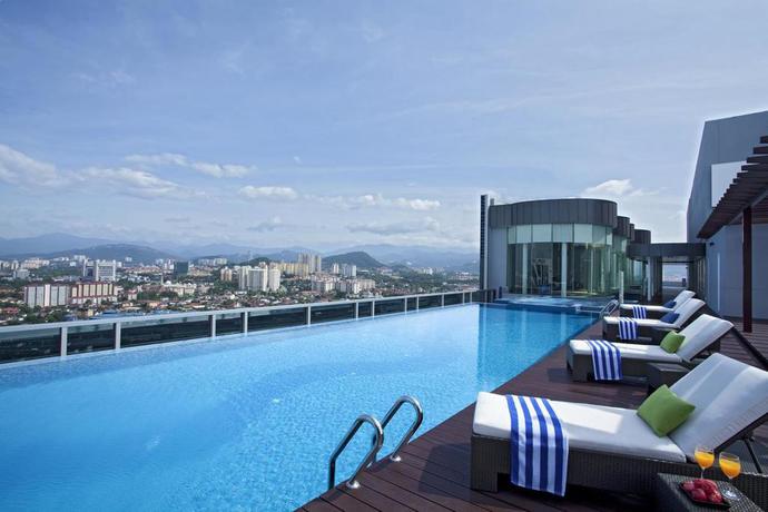 Imagen de la piscina del Hotel Somerset Kuala Lumpur. Foto 9