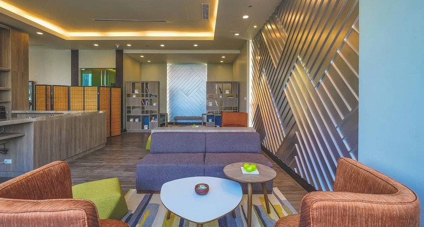 Imagen del bar/restaurante del Hotel Somerset Millennium Makati. Foto 2