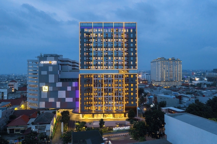 Imagen general del Hotel Somerset Queen City Semarang. Foto 1