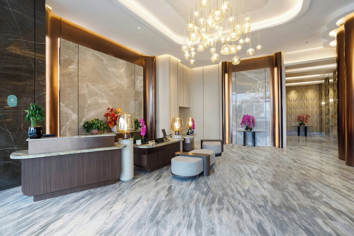 Imagen de los interiores del Hotel Somerset Queen City Semarang. Foto 16