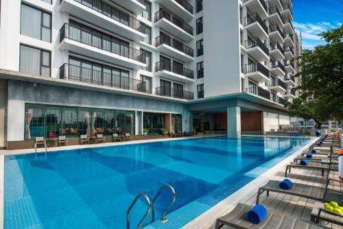 Imagen general del Hotel Somerset West Point Hanoi. Foto 3