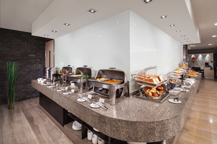 Imagen del bar/restaurante del Hotel Somerset Xu Hui. Foto 4