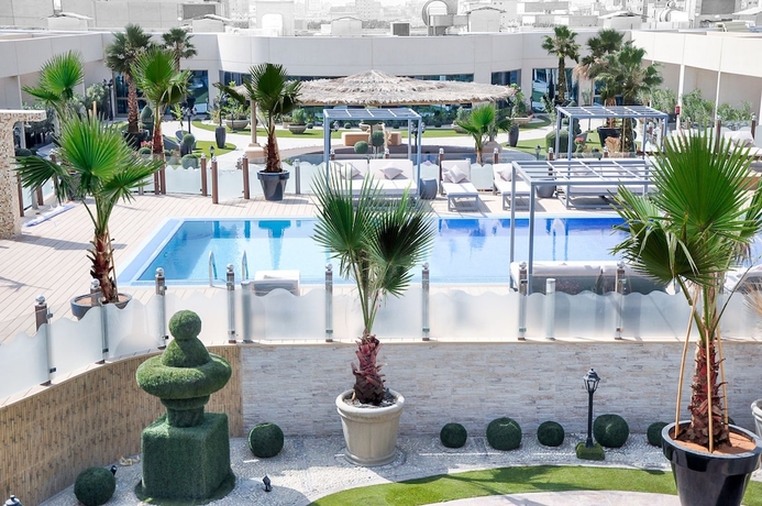 Imagen de la piscina del Hotel Somewhere Apartment Al Ahsa. Foto 19