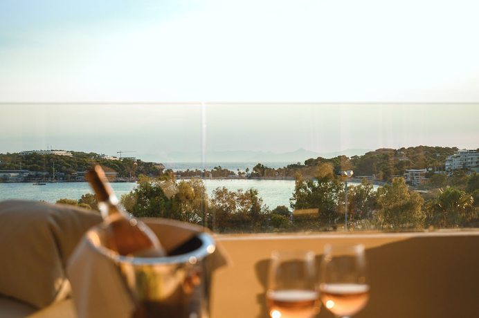 Imagen de la habitación del Hotel Somewhere Boutique Vouliagmeni. Foto 4