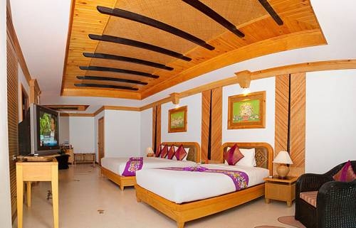 Imagen general del Hotel Somkiet Buri Resort. Foto 11