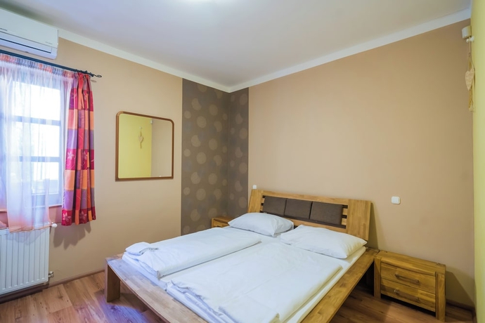 Imagen de la habitación del Hotel Sommer Pension. Foto 11