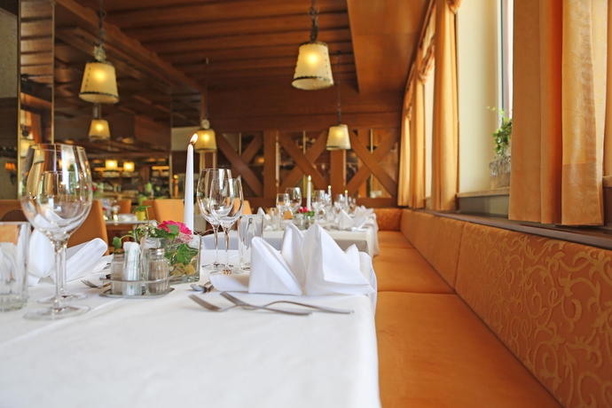 Imagen del bar/restaurante del Hotel Sommerhof. Foto 6