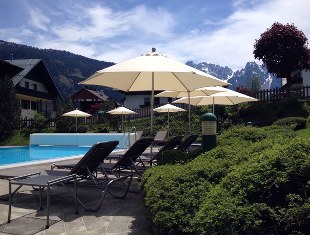 Imagen de la piscina del Hotel Sommerhof. Foto 15
