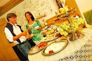 Imagen del bar/restaurante del Hotel Somont. Foto 4