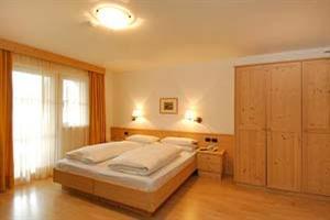 Imagen de la habitación del Hotel Somont. Foto 5