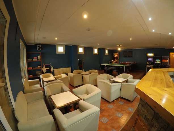 Imagen del bar/restaurante del Hotel Somriu Vall Ski. Foto 2