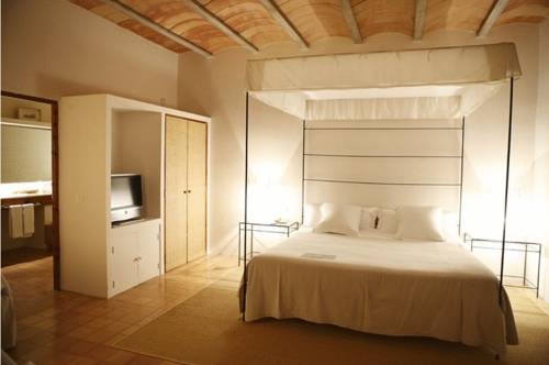 Imagen de la habitación del Hotel Son Bernadinet. Foto 13