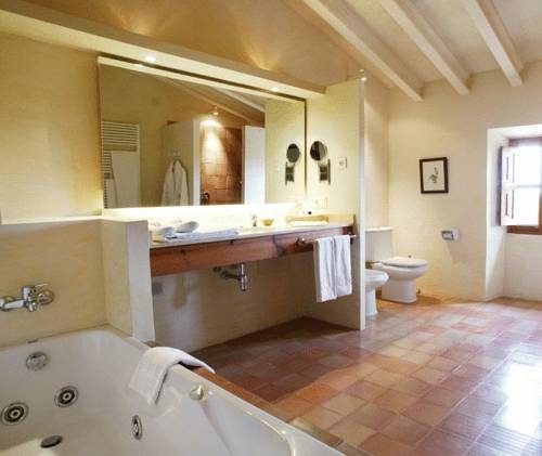 Imagen de los interiores del Hotel Son Bernadinet. Foto 15