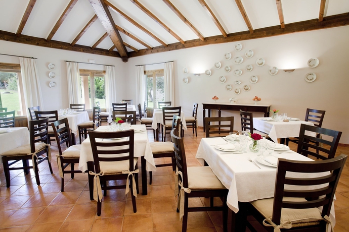 Imagen del bar/restaurante del Hotel Son Corb Boutique. Foto 5