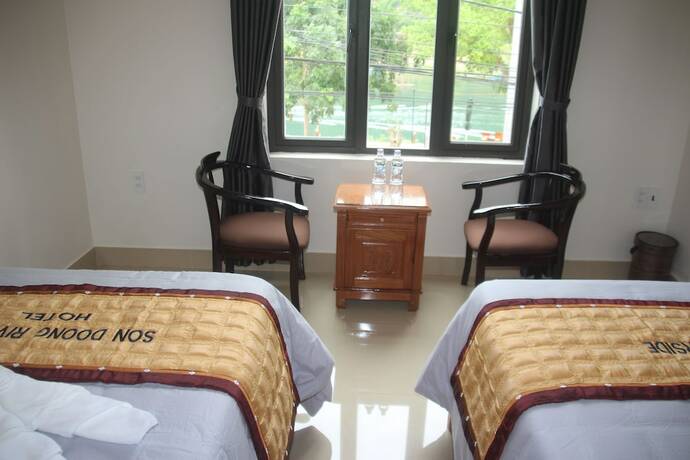 Imagen general del Hotel Son Doong Riverside Homestay. Foto 11