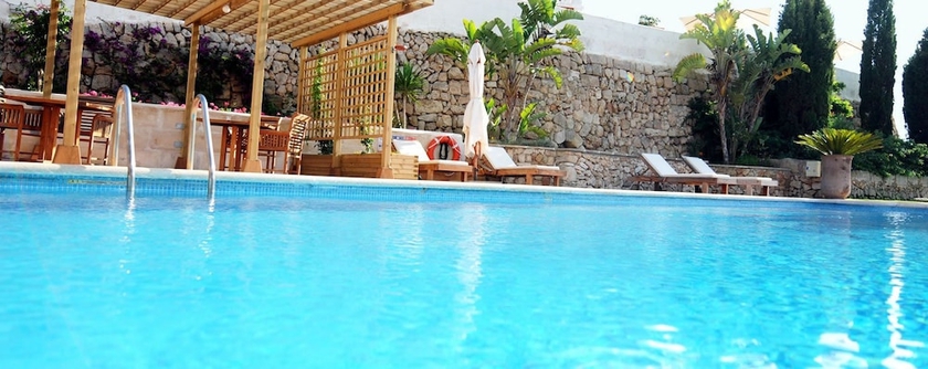 Imagen de la piscina del Hotel Son Granot. Foto 19