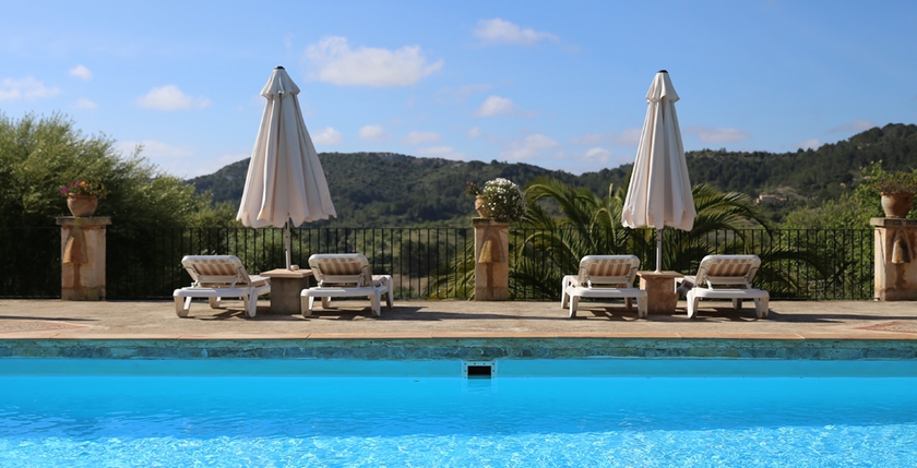 Imagen de la piscina del Hotel Son Mola Vell. Foto 8