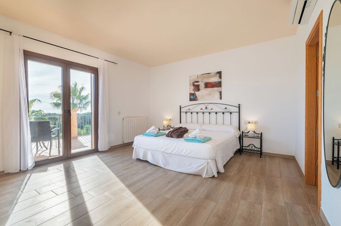 Imagen de la habitación del Hotel Son Sampoli Suites Adults Only. Foto 4