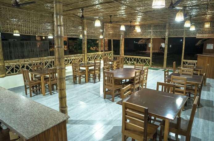 Imagen del bar/restaurante del Hotel Sonai Nameri. Foto 6