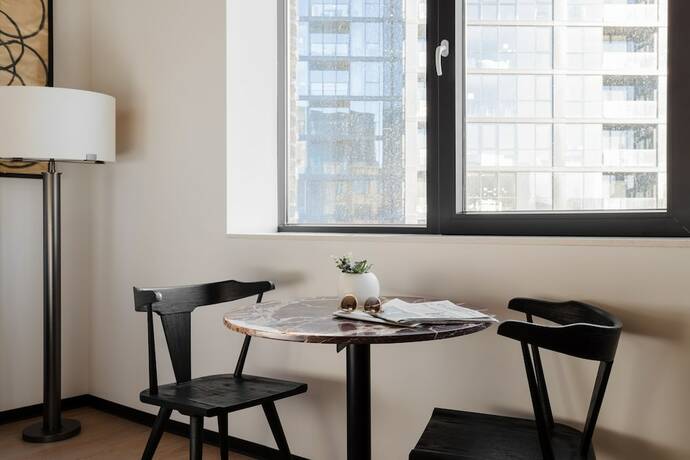 Imagen del bar/restaurante del Hotel Sonder Market Hall. Foto 15