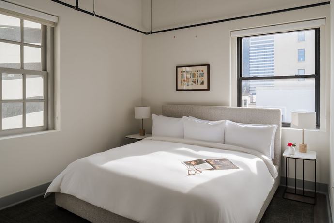 Imagen de la habitación del Hotel Sonder The Score. Foto 8