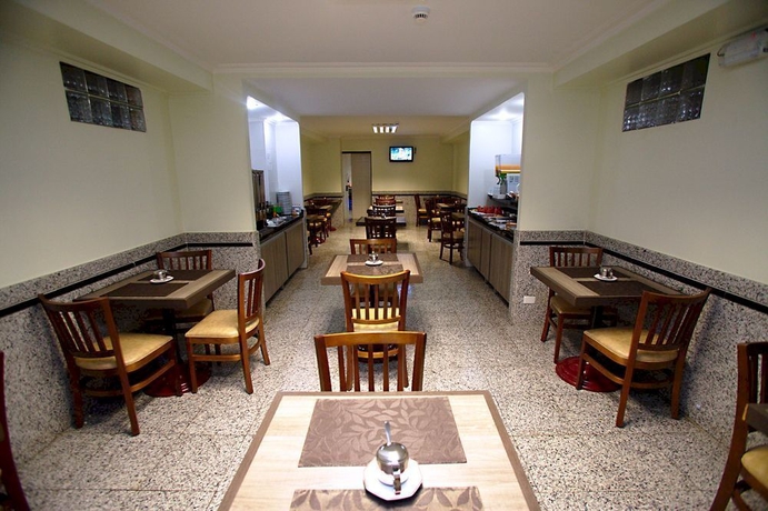 Imagen del bar/restaurante del Hotel Soneca Plaza. Foto 2