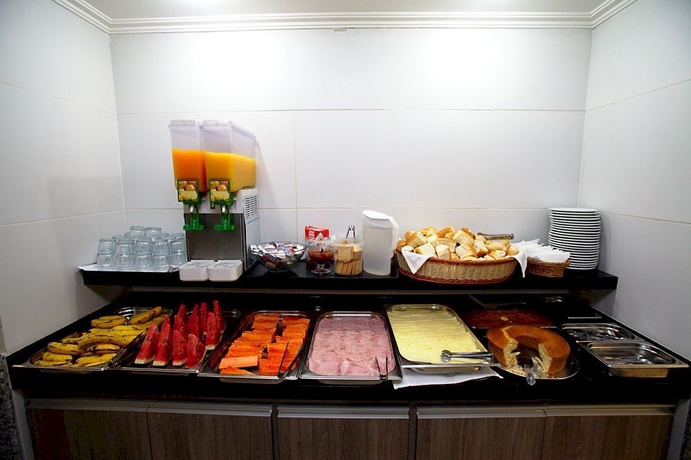 Imagen del bar/restaurante del Hotel Soneca Plaza. Foto 3