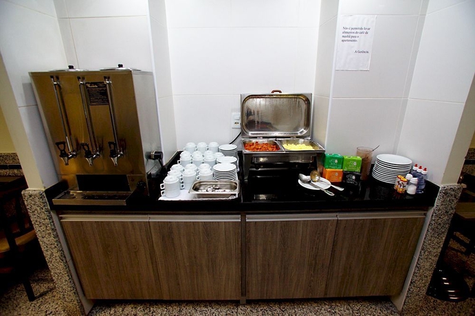 Imagen del bar/restaurante del Hotel Soneca Plaza. Foto 4