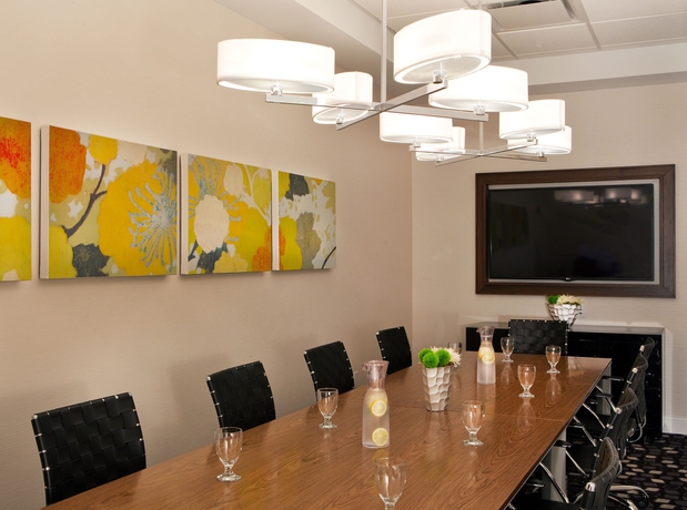 Imagen de los interiores del Hotel Sonesta Atlanta Airport South. Foto 14