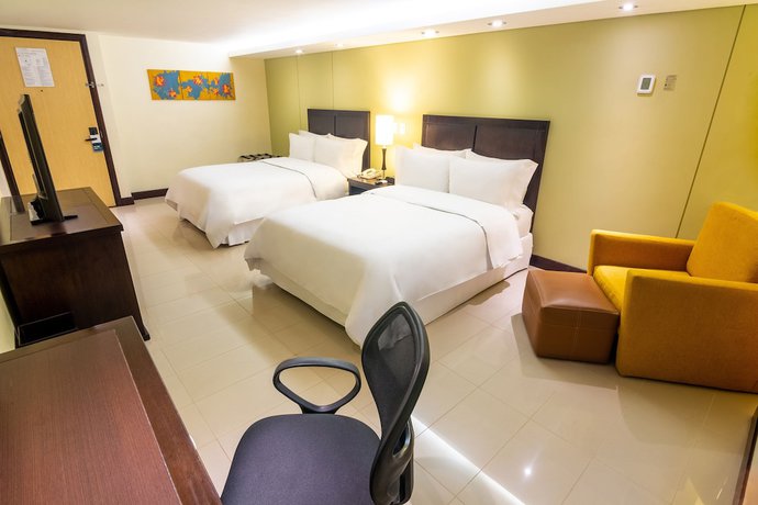 Imagen de la habitación del Hotel Sonesta Cali. Foto 7