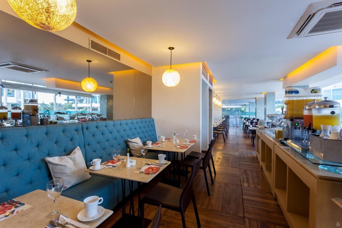 Imagen del bar/restaurante del Hotel Sonesta Cartagena. Foto 2