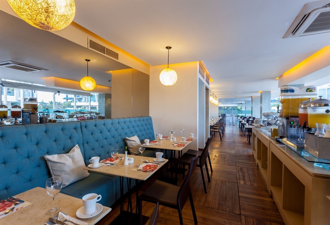 Imagen del bar/restaurante del Hotel Sonesta Cartagena. Foto 4