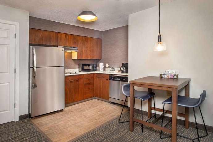 Imagen de la habitación del Hotel Sonesta ES Suites Baltimore BWI Airport. Foto 6