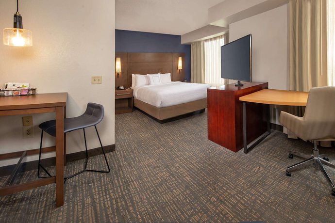 Imagen de la habitación del Hotel Sonesta ES Suites Baltimore BWI Airport. Foto 9