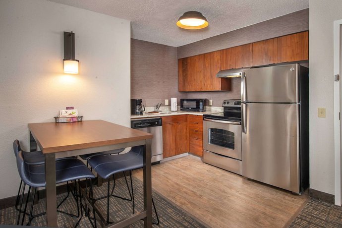 Imagen de la habitación del Hotel Sonesta ES Suites Baltimore BWI Airport. Foto 14