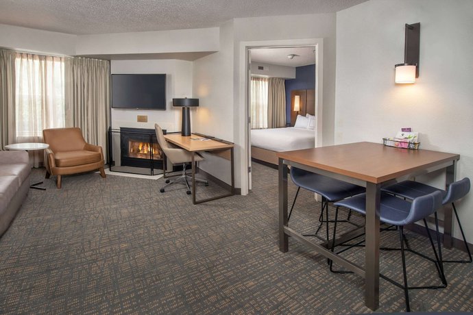 Imagen de la habitación del Hotel Sonesta ES Suites Baltimore BWI Airport. Foto 15