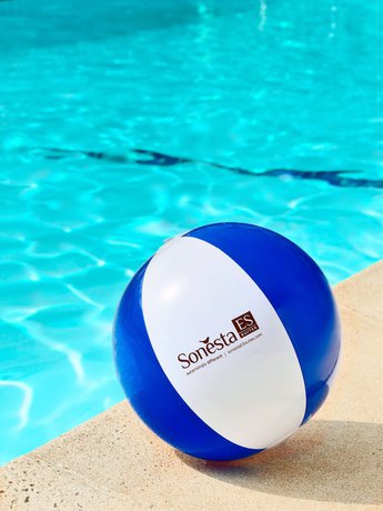 Imagen de la piscina del Hotel Sonesta ES Suites Cincinnati - Sharonville West. Foto 19