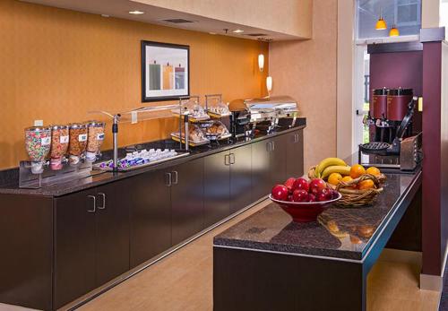 Imagen del bar/restaurante del Hotel Sonesta ES Suites Fairfax Fair Lakes. Foto 5