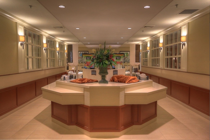 Imagen del bar/restaurante del Hotel Sonesta ES Suites Lake Buena Vista. Foto 4