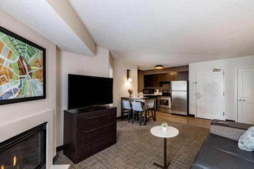 Imagen de la habitación del Hotel Sonesta ES Suites Parsippany Morris Plains. Foto 17