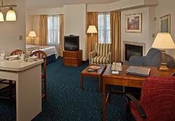 Imagen de la habitación del Hotel Sonesta ES Suites Raleigh Durham Airport Morrisville. Foto 21