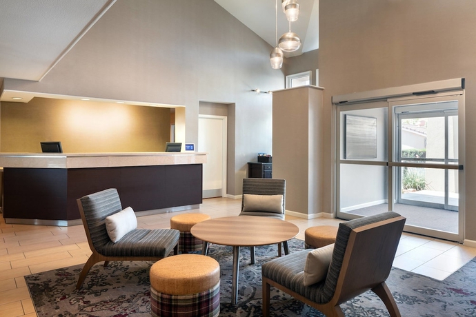Imagen de los interiores del Hotel Sonesta ES Suites Tempe. Foto 16