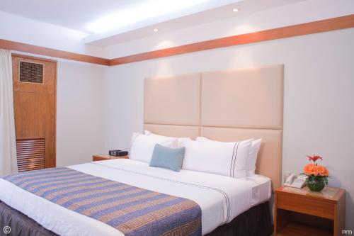 Imagen de la habitación del Hotel Sonesta El Olivar Lima. Foto 2