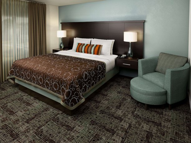 Imagen de la habitación del Hotel Sonesta Es Suites Atlanta Alpharetta Avalon. Foto 11
