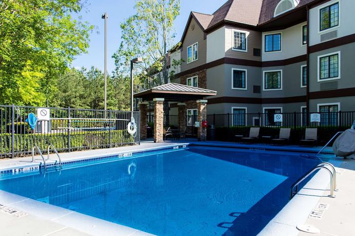 Imagen de la piscina del Hotel Sonesta Es Suites Atlanta Alpharetta Avalon. Foto 18