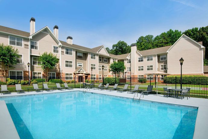 Imagen de la piscina del Hotel Sonesta Es Suites Atlanta Alpharetta North Point Mall. Foto 20