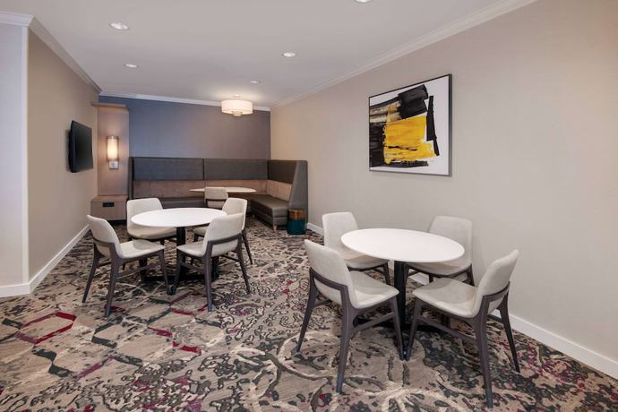 Imagen de los interiores del Hotel Sonesta Es Suites Atlanta Alpharetta North Point Mall. Foto 19