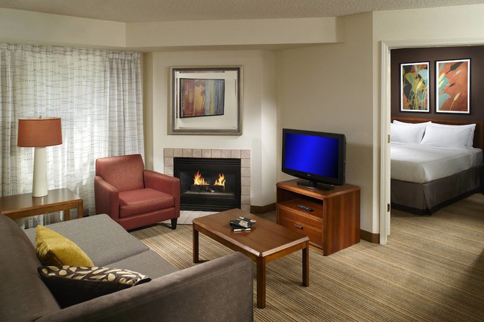 Imagen de la habitación del Hotel Sonesta Es Suites Atlanta Kennesaw Town Center. Foto 6