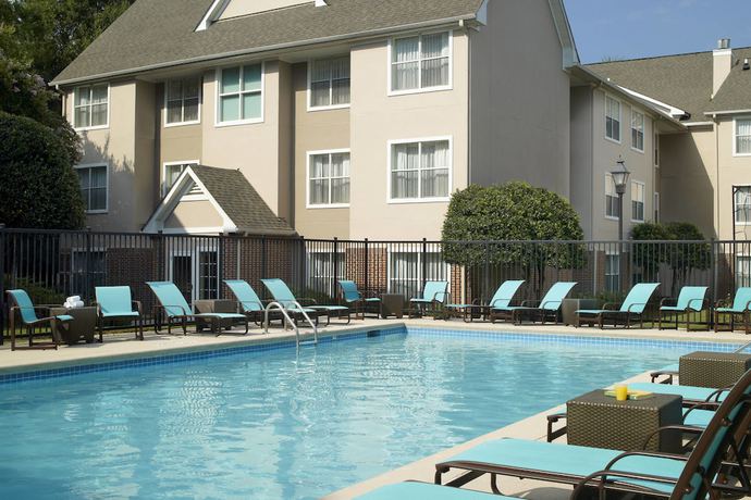 Imagen de la piscina del Hotel Sonesta Es Suites Atlanta Kennesaw Town Center. Foto 13